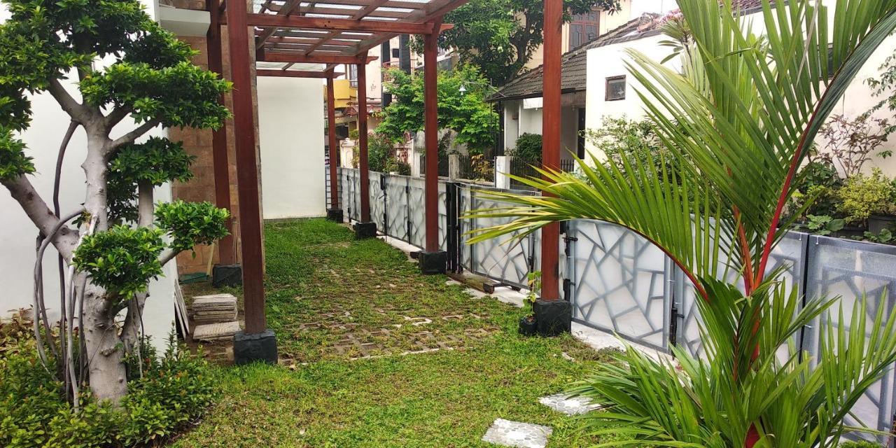 诺戈蒂尔托奥玛伊纳普d24伊斯兰酒店 斯勒曼 外观 照片